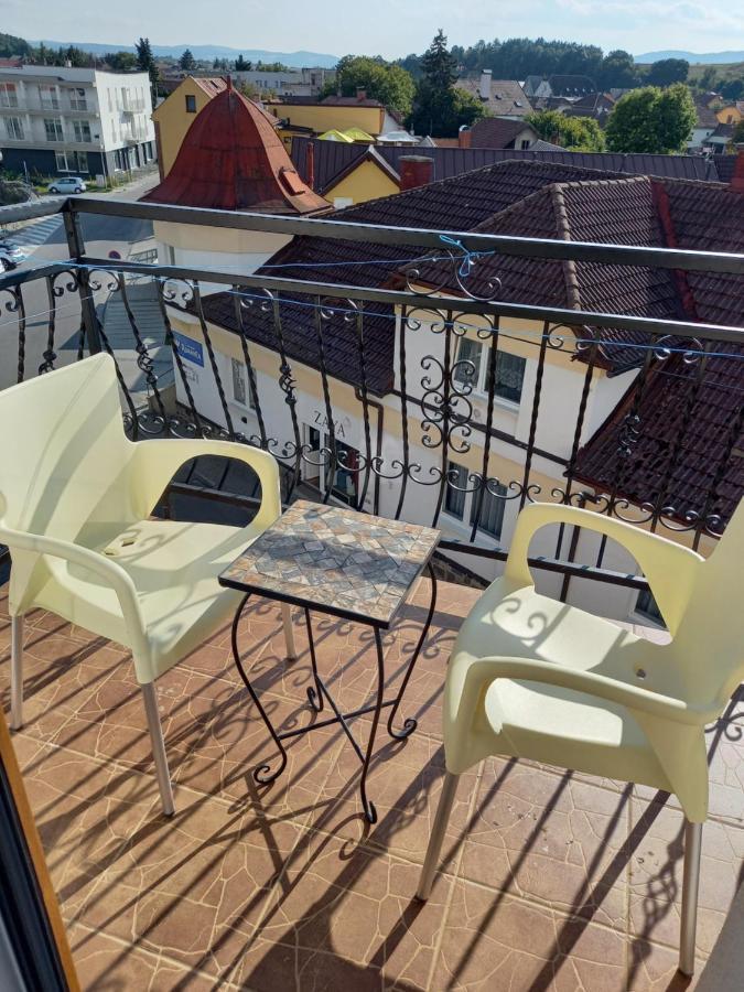Hotel Vysehrad Turcianske Teplice Exterior photo